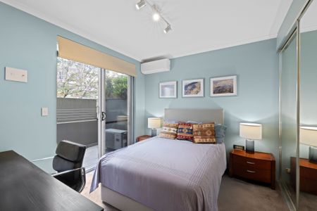 Modern Convenience Meets Vibrant Urban Lifestyle - Photo 4