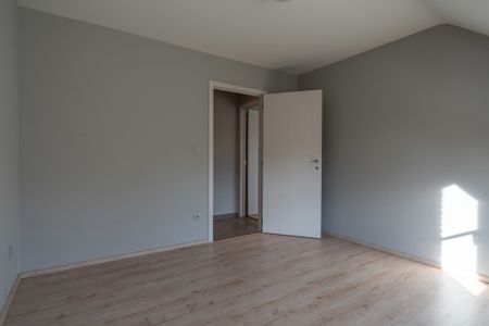 Recente woning met 3 slaapkamers en garage op ideale locatie - Foto 4