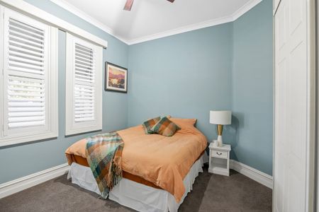 ELECTRICITY AND WATER INCLUDED ! - Photo 3