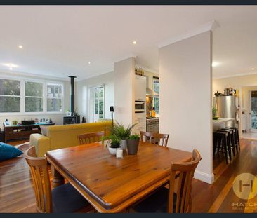 Stunning five bedroom home in the heart of Holland Park - Photo 4