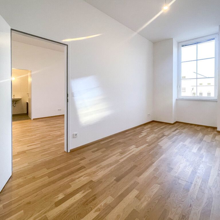 Erstbezug - 2- Zimmer Wohnung mit Küche am Hauptplatz in Enns - Foto 1