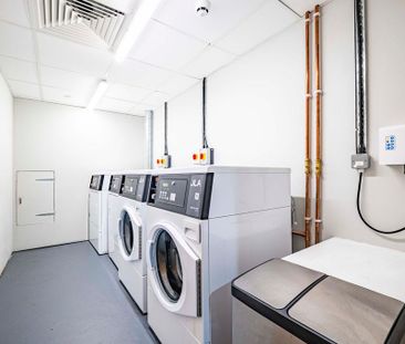 Studio to rent - Photo 6