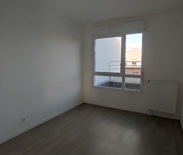 Location Appartement 4 pièces 82m² - Photo 6