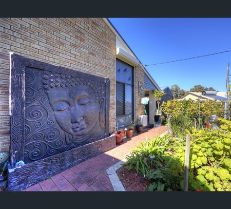 31 Cantua Way, Forrestfield, WA 6058 - Photo 5