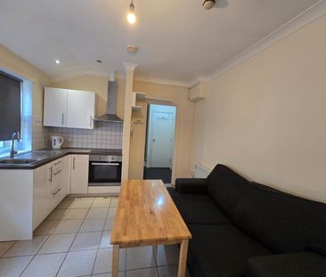 197 Church Street, London N9 - Photo 1