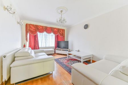 3 bedroom end of terrace house to rent - Photo 5