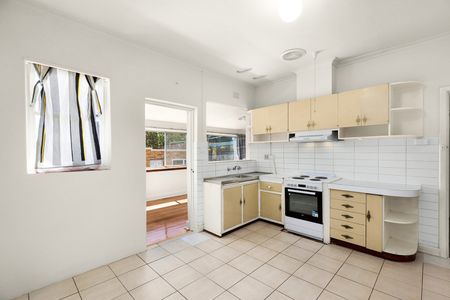 1 Libra Street, Balwyn North VIC 3104 - Photo 3