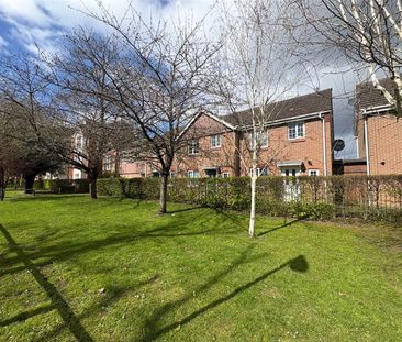 Woodland Walk, Aldershot, Hampshire, GU12 - Photo 1