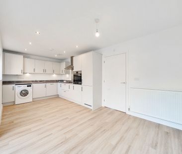 Kingfisher Drive, Northampton, Upton - Photo 5