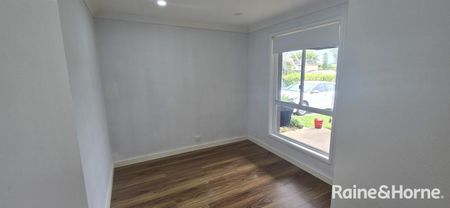 LOVELY 3 BEDDER IN INGLEBURN - Photo 3