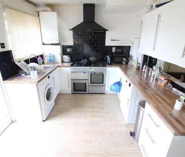 Oakdene Road, Uxbridge - Photo 2