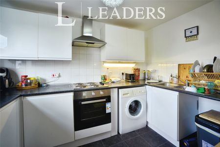 2 bedroom apartment to rent Mulberry Gardens, Witham, CM8 - Photo 4
