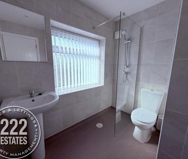 3 bedroom semi-detached house to rent - Photo 6