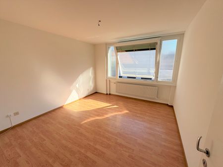 Pont 8 – 2.5 pièces – 2 ème - Photo 2