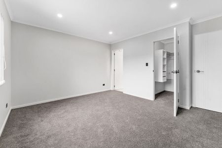 Affordable 4 Bedrooms - Bucklands Beach - Photo 3