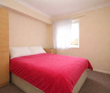 Mayday Road, Thornton Heath, CR7 7HP - Photo 1
