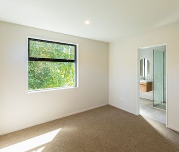 Modern 3BR Townhouse in Papanui - Photo 2
