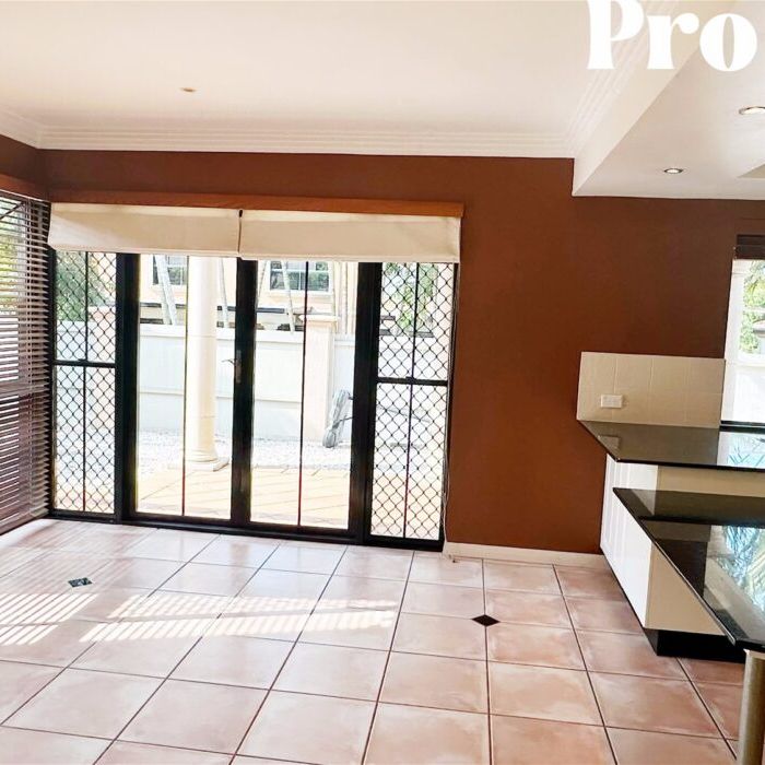 Villa for rent Sunnybank Hills state school catchment - Photo 2