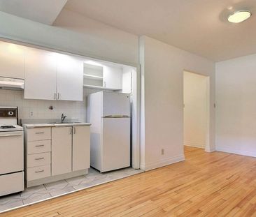 3010 Avenue Van Horne, Montréal, QC - Photo 4