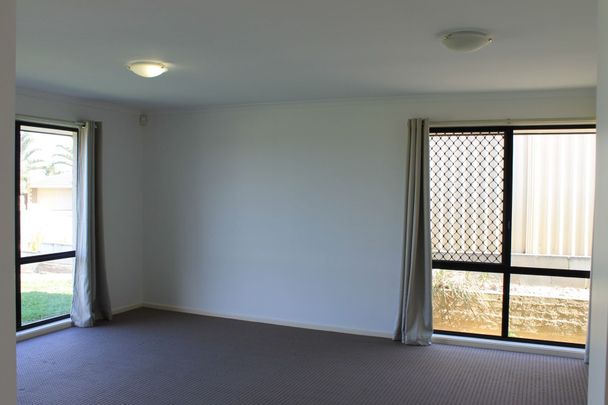 9 Lakemba Place, 4305, Brassall Qld - Photo 1