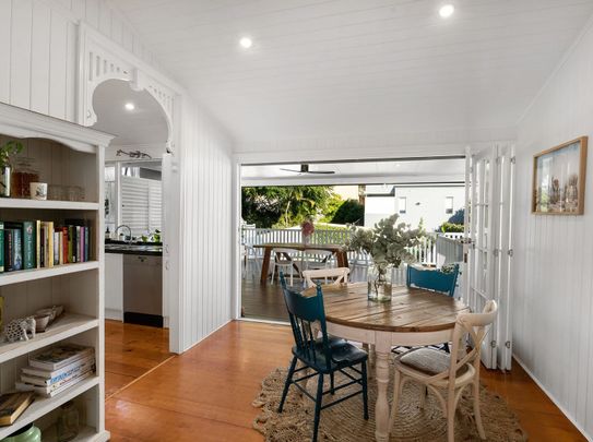 15 Saint Leonards Street, Coorparoo QLD 4151 - House For Rent | Domain - Photo 1