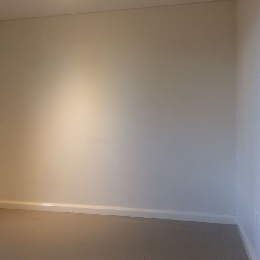 Premier Location Studio For lease!!!! - Photo 1