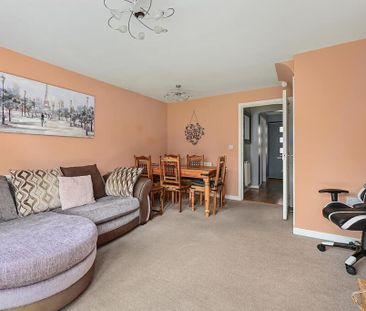 3 bedroom property to rent - Photo 1