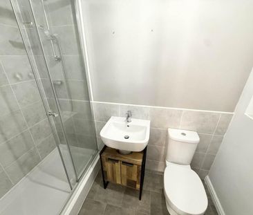 4 bedroom detached house to rent - Photo 5