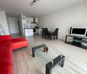 Location Appartement 3 pièces 62m² LA ROCHELLE 17000 - Photo 2