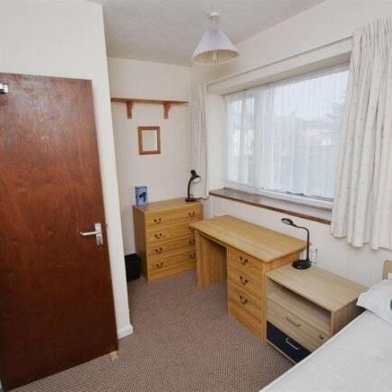 4 bedroom terraced house to rent - Photo 1