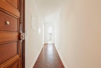 Apartamento T3 para arrendamento sem móveis na Av. Roma em Lisboa