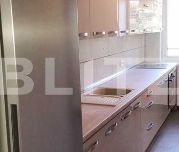 4 camere, 135 mp, terasa, prima inchiriere, parcare, zona strazii Plopilor - Fotografie 2