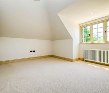 4 bedroom detached house to rent - Photo 1