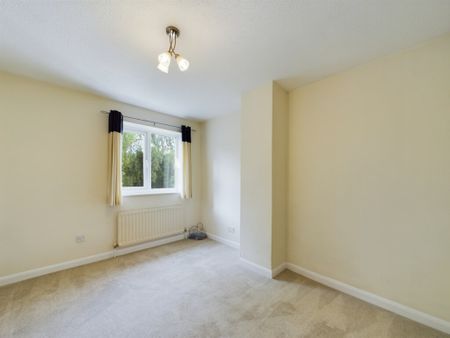 3 bedroom House to rent - Photo 2