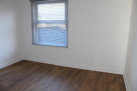 Leigh Road - Photo 3