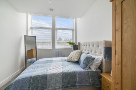 Peterborough - Photo 5