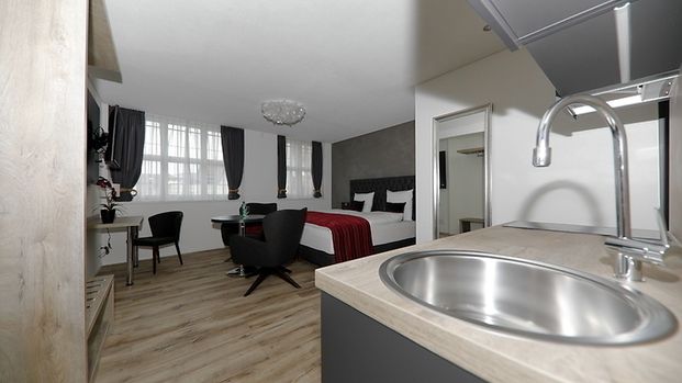 1 Zimmer-Wohnung in Reichenburg (SZ), möbliert - Photo 1