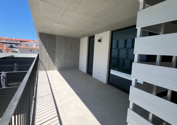 Apartamento T1 no empreendimento DOCA Praia da Barra.