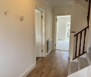 3 bedroom terraced house to rent - Photo 6