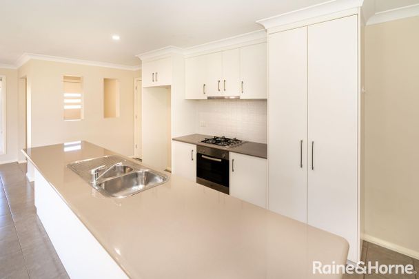 1/24 Dove Street, Mount Austin, NSW 2650 - Photo 1