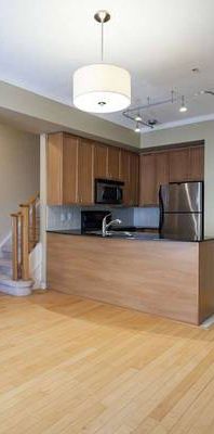 78 CARR ST. TH6 - 2BED/1.5BATH, PRIVATE TERRACE, LAUNDRY & PARKING - Photo 1