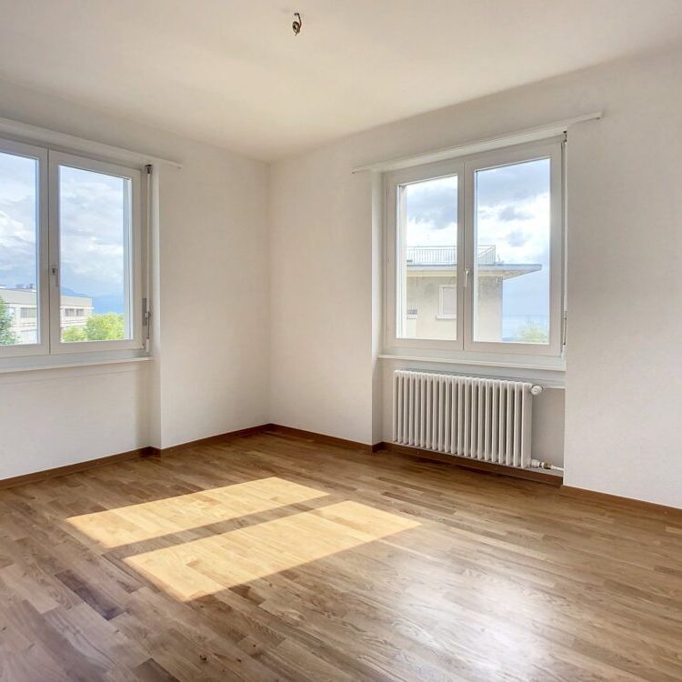 Appartement rénové de 3 pièces au 6ème étage - Photo 1