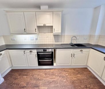 2 bedroom apartment to rent - Photo 6