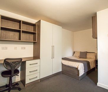 Apt 8, 30 Brudenell Road - Photo 3