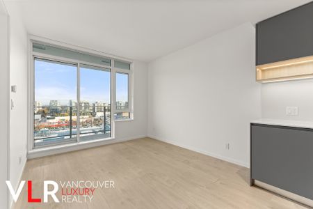 Condo in Richmond, BC - Photo 4