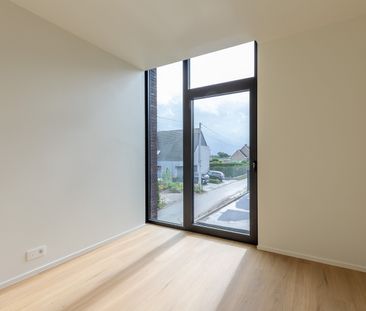 Energiezuinige nieuwbouw met creatief design en warme uitstraling. - Photo 2