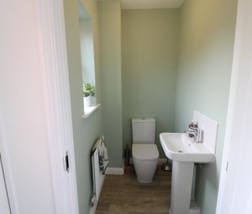 3 bedroom detached house to rent - Photo 5