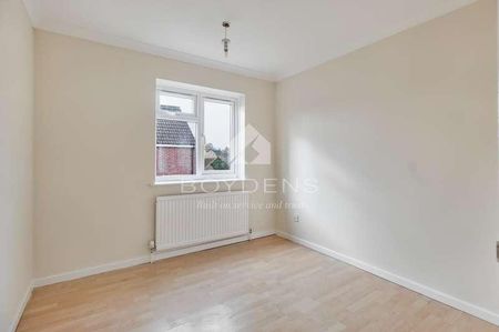 Tusset Mews, Colchester, Essex, CO3 - Photo 3