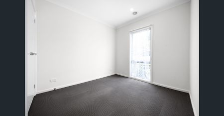 Fresh, Functional & Fantastic Location – Your Lovely Banks Home Awaits! - Photo 5