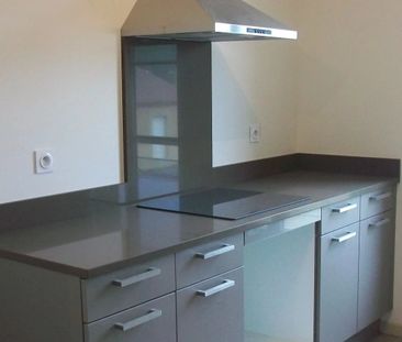 Location Maison 3 pièces 67m² FAVIERES 77220 - Photo 2